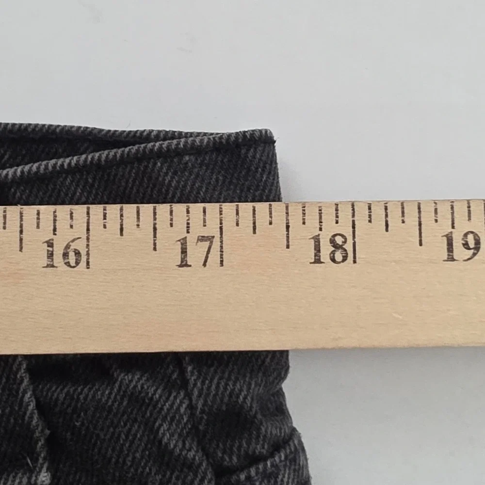 Levi's 552 Jeans Mens 36x32 Black Vintage Made in USA Relaxed Tapered Denim